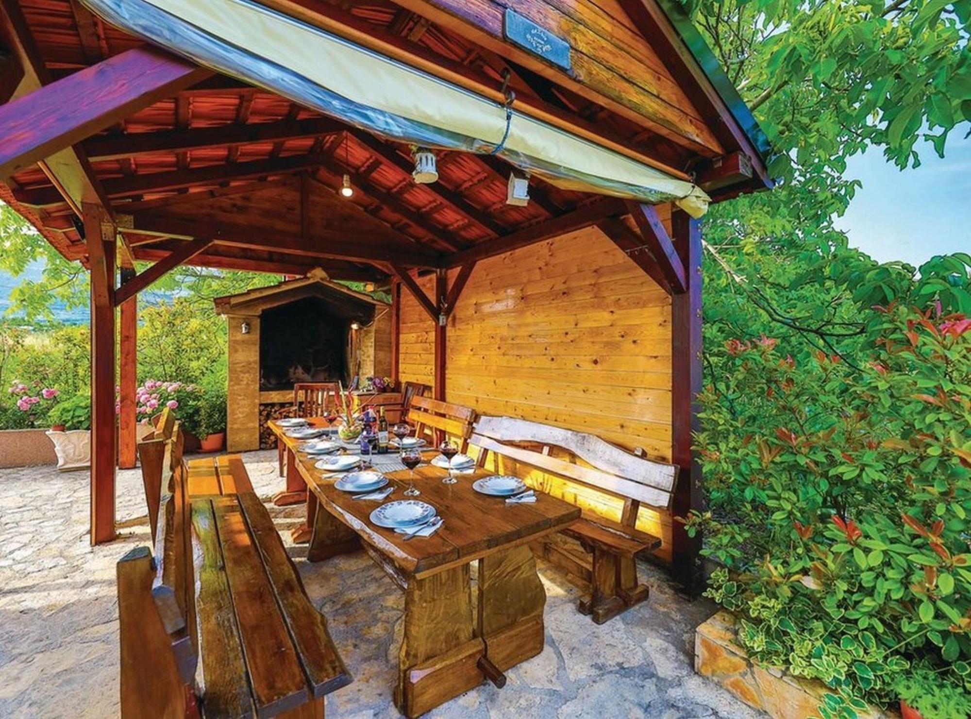 Mediterranean Stylish Villa With Pool In Kastel Stari Kastela Dış mekan fotoğraf